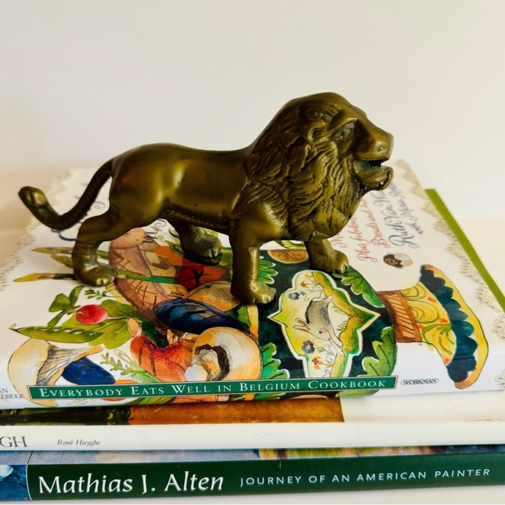Vintage Brass Lion.Big Cat lover.Gold tone brass with patina.